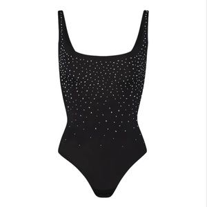 SWAROVSKI X SKIMS
JELLY SHEER SQUARE NECK BODYSUIT